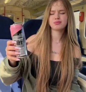 ยั่วจนได้เรื่อง Stranger Sat next to me on Train - Comatozze