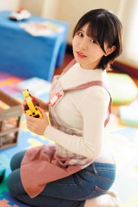 DVAJ-735 เบื่อเมียสักหน่อย ขอแอบซอยครูน่ารัก Kashiwagi Konatsu